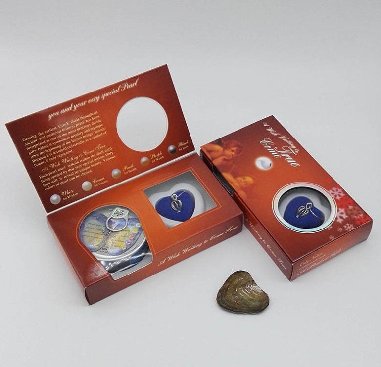 Schmuck-Geschenkbox mit Süßwasserperlenkette